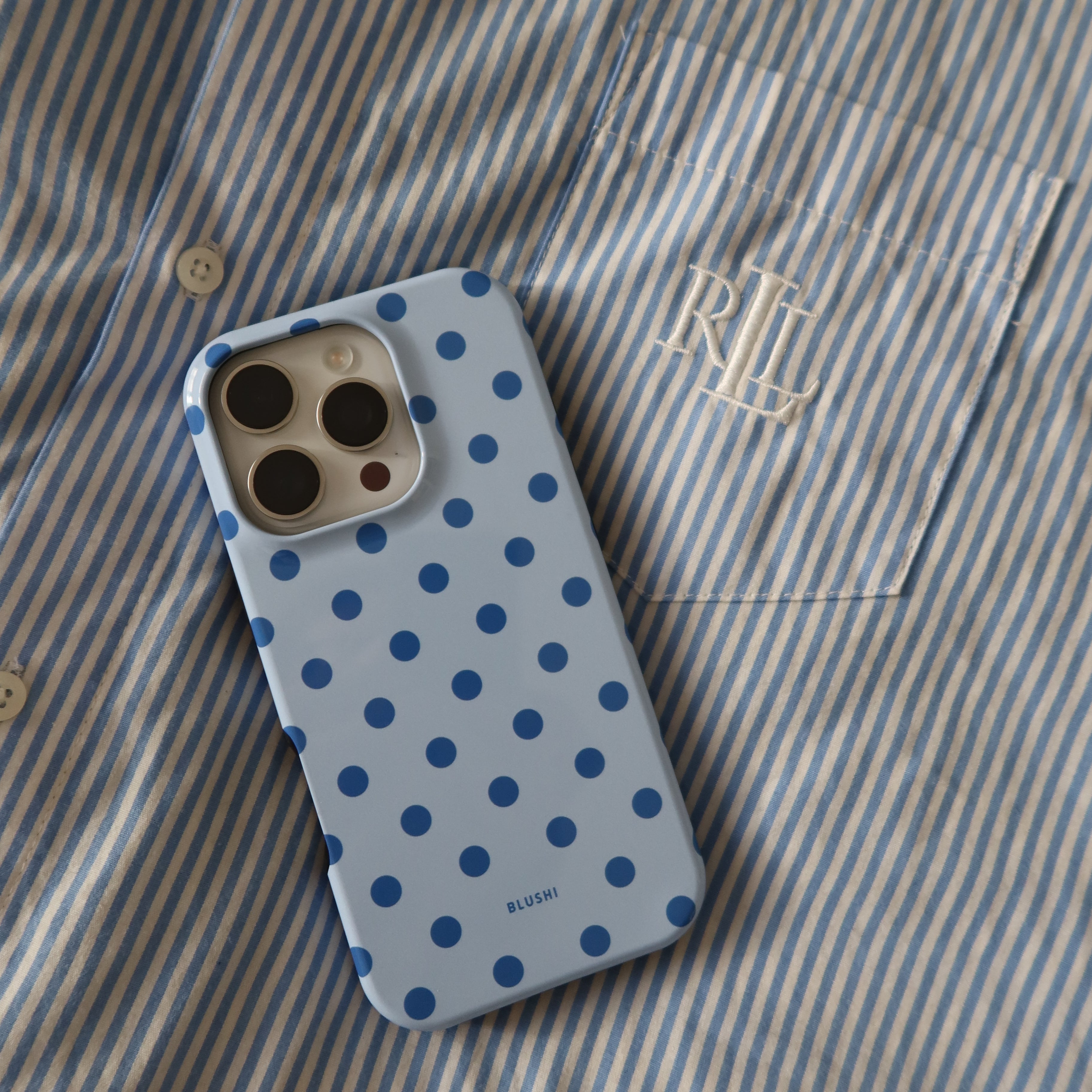 Polka Dot iPhone Case - Light Blue⎪MagSafe
